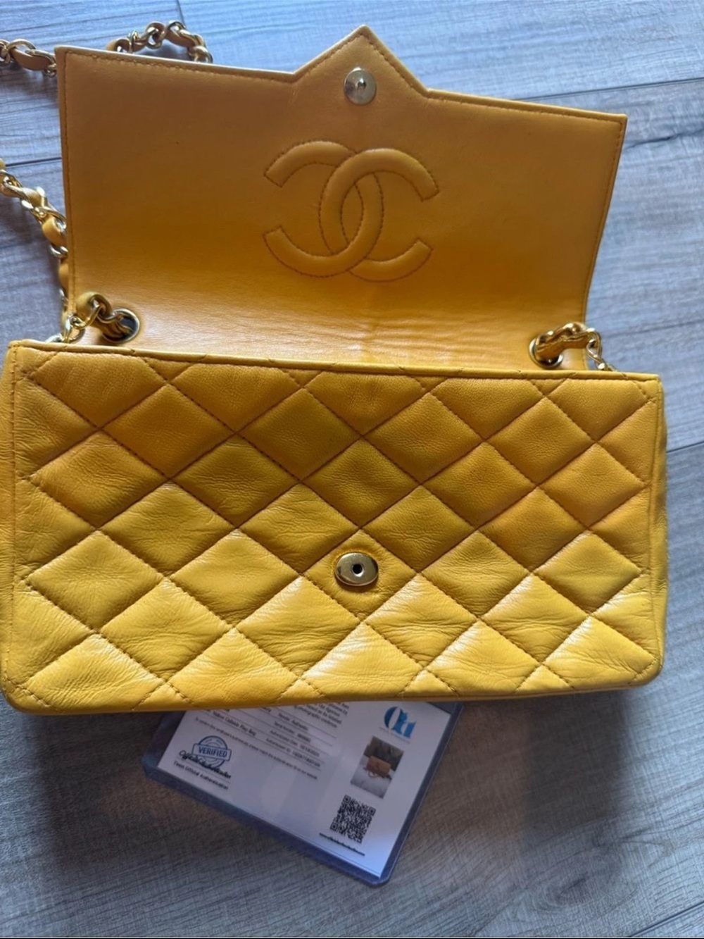 CHANEL Medium Yellow Quilted Leather Classic Double Flap Bag with Gold Chain - Picture 3 of 14